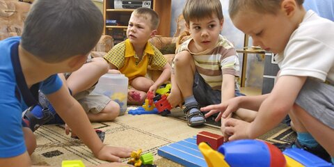 В Москве откроется 12 центров содействия семейному воспитанию