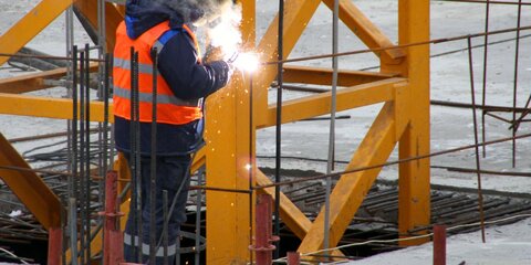 За снос здания на Болотной набережной строителей оштрафуют на 1 млн рублей
