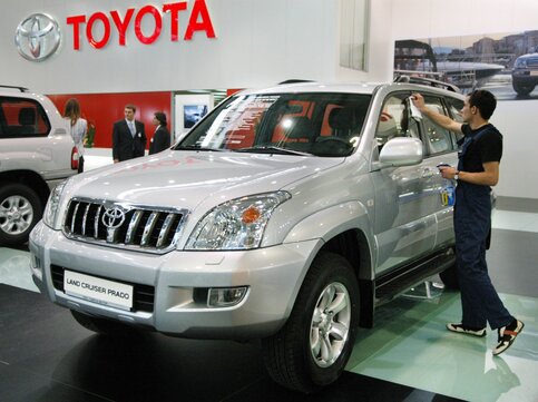 toyota podnyala ceny na novye mashiny v rossii moskva 24 13 01 2015