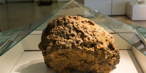 В ЦДХ привезут фрагмент Челябинского метеорита