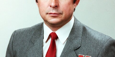 Сергей Собянин поздравил с юбилеем космонавта Виктора Савиных