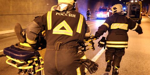 Спасатели достали мужчину из Москвы-реки у Болотной площади