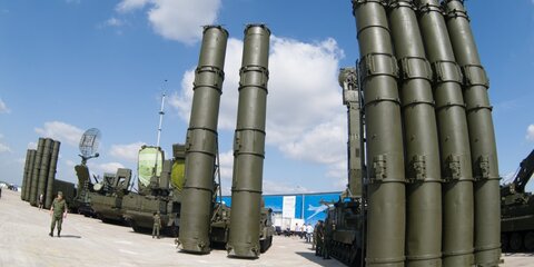 На ВДНХ перевезли экспонаты для выставки российского вооружения
