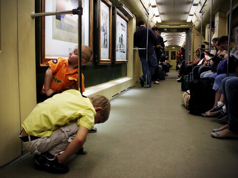 Как дети могут ездить на метро