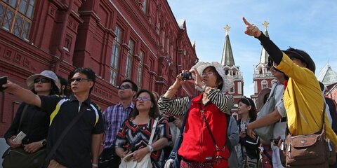 С.Собянин: Около 16,5 млн туристов посетили Москву в 2014 г.