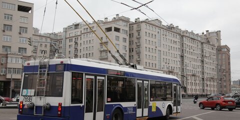 На Новорязанской улице задерживаются троллейбусы