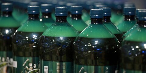 В Госдуму внесли законопроект о запрете продажи алкоголя в пластиковой таре