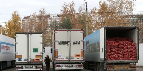 Порядка 300 неправильно припаркованных грузовиков эвакуировано с улиц Москвы