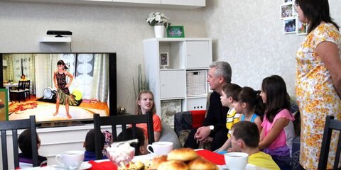 Как действует проект по выделению жилья приемным семьям в Москве