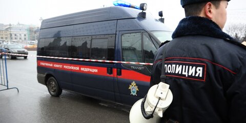 Двое москвичей сутки держали в заложниках четырех моделей