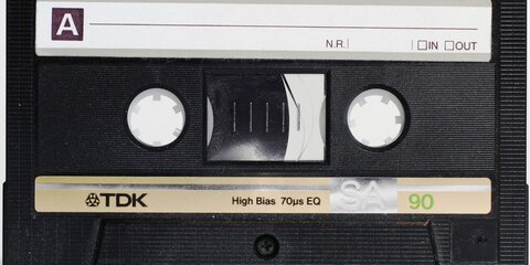 В США заметно выросли продажи аудиокассет