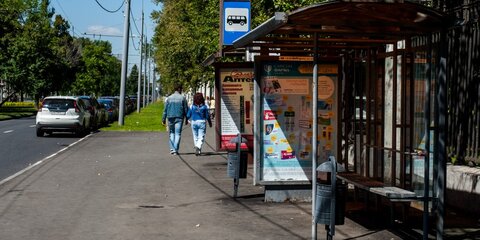 Двух человек зарезали на автобусной остановке в Подмосковье