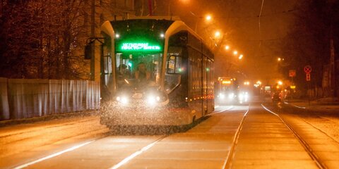 Движение троллейбусов и трамваев в ЮАО задерживалось из-за аварии