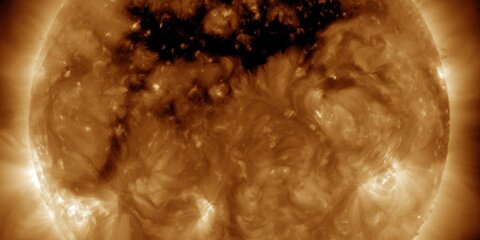 Ученые сфотографировали корональные дыры на солнце