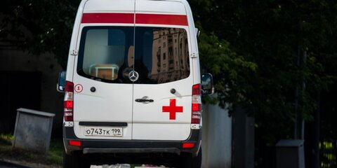 Один человек пострадал при столкновении маршрутки и легковушки на юге Москвы