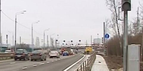 На Лихачевском шоссе по просьбам жителей вернули светофор и остановку