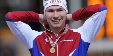 Конькобежец Павел Кулижников выиграл золото в двух дисциплинах