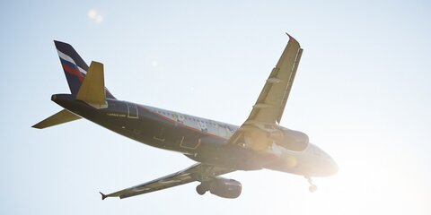 Летевший в Москву Boeing приземлился в Тюмени из-за больного пассажира