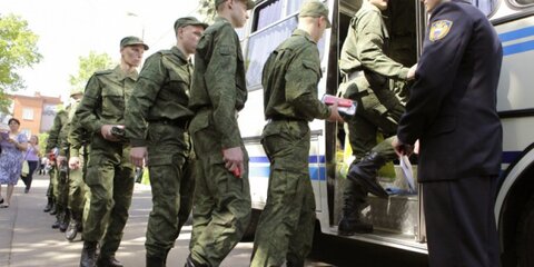 Количество уклонистов от армии в Москве сократилось на 45%