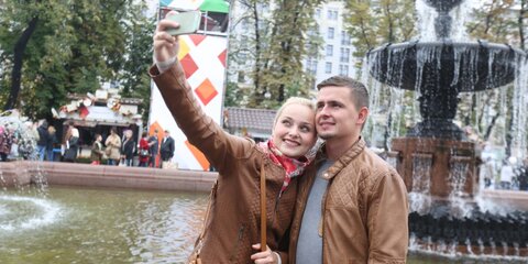 В Москве одновременно запустили почти 600 фонтанов