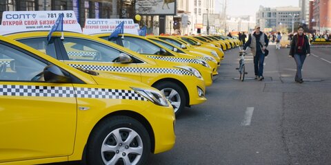 Таксистам предложат купить сертификат и освободят от налогов