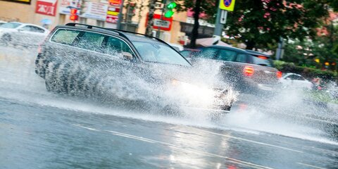 ЦОДД просит водителей быть внимательнее на дорогах из-за ухудшения погоды