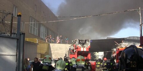 Крупный пожар на складе в Москве: причины и подробности