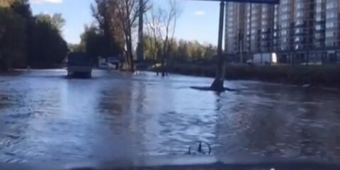 Улицы Долгопрудного затопило из-за забитых ливнестоков