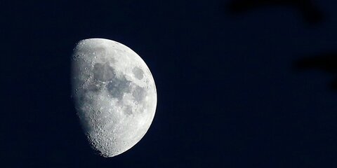 Москвичи увидят полутеневое затмение Луны