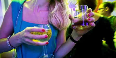 Ученые объяснили связь между алкоголем и стреccом