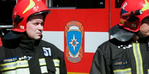 Троих человек спасли при пожаре в квартире в центре Москвы