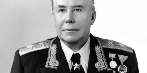 По просьбе москвича установят мемориальную доску маршалу Казакову