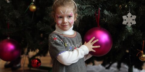 Новогодние и рождественские елки в Подмосковье посетят 35 тысяч детей
