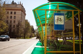 По Москве поедут автобусы и троллейбусы с креплениями для велосипедов - фото 1