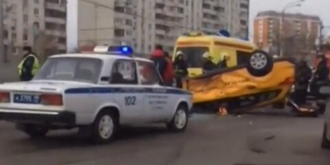 Три автомобиля столкнулись на Щелковском шоссе