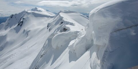 Три лыжника стали жертвами лавины в австрийских Альпах