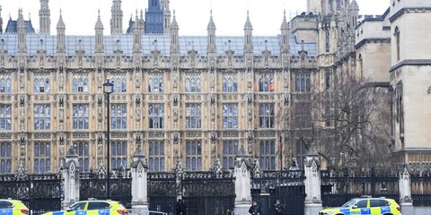 Полиция Лондона признала инцидент у парламента терактом