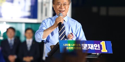 Кандидат от демократов Мун Чжэ Ин лидирует на выборах президента в Южной Корее