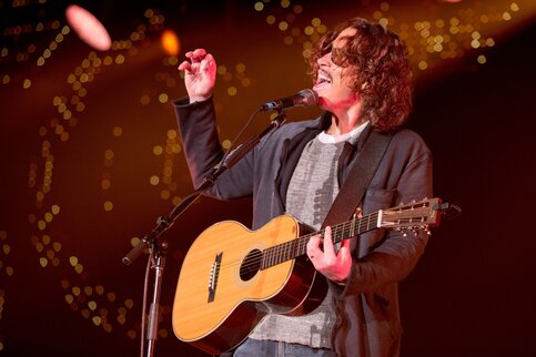 В США неожиданно после концерта скончался солист рок-группы Soundgarden Крис Корнелл
