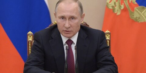 Путин высказался за повышение зарплат некоторым категориям бюджетников