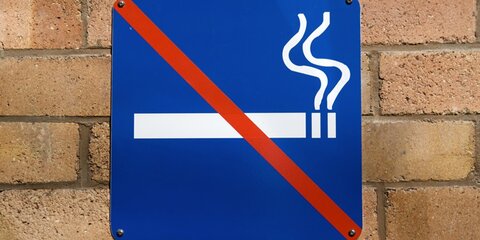 Минздрав не будет продлевать рабочий день курильщикам