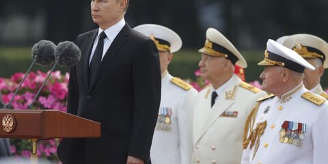 Путин примет парад в честь Дня ВМФ в Санкт-Петербурге