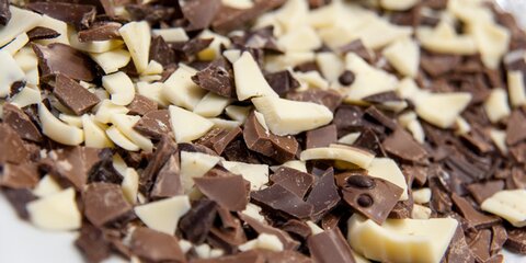 Грузовой прицеп с 20 тоннами шоколада угнали в Германии