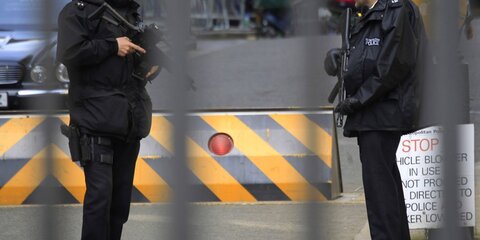 Нападение с ножом на полицейских произошло в центре Лондона