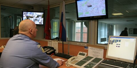 Эскаватор-погрузчик за 2,5 млн рублей похитили в центре Москвы
