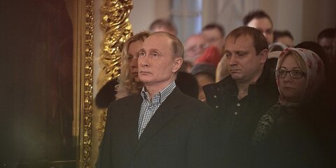 Путин подарил икону старейшему храму Петербурга