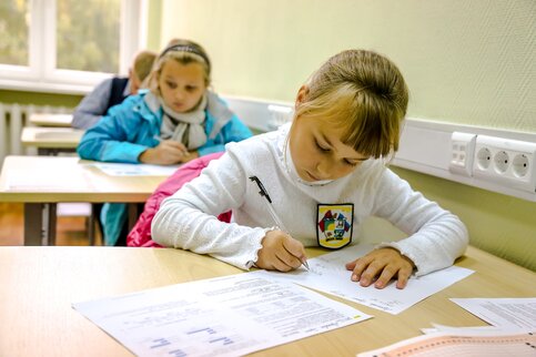 Воспитанники 4 классов 17 апреля пишут первую часть ВПР по русскому языку