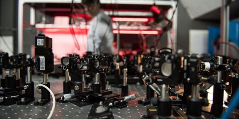 Ученые МГУ создали компактные преобразователи света