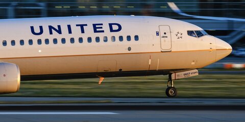 Самолет авиакомпании United Airlines совершил экстренную посадку в Нью-Йорке