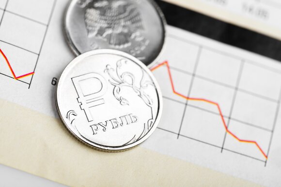 ЦБ установил официальные курсы доллара и евро на 14 августа
